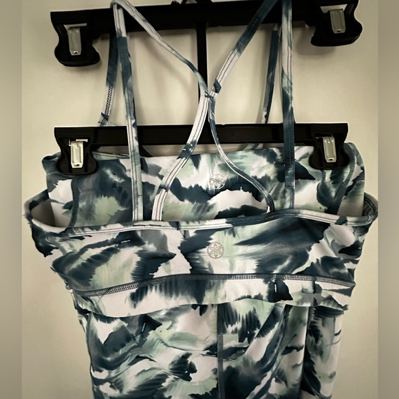 Matching Set - Picture 5 of 5